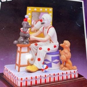 VINTAGE TOBY THE CLOWN “puttin on a pretty face” statue NIB